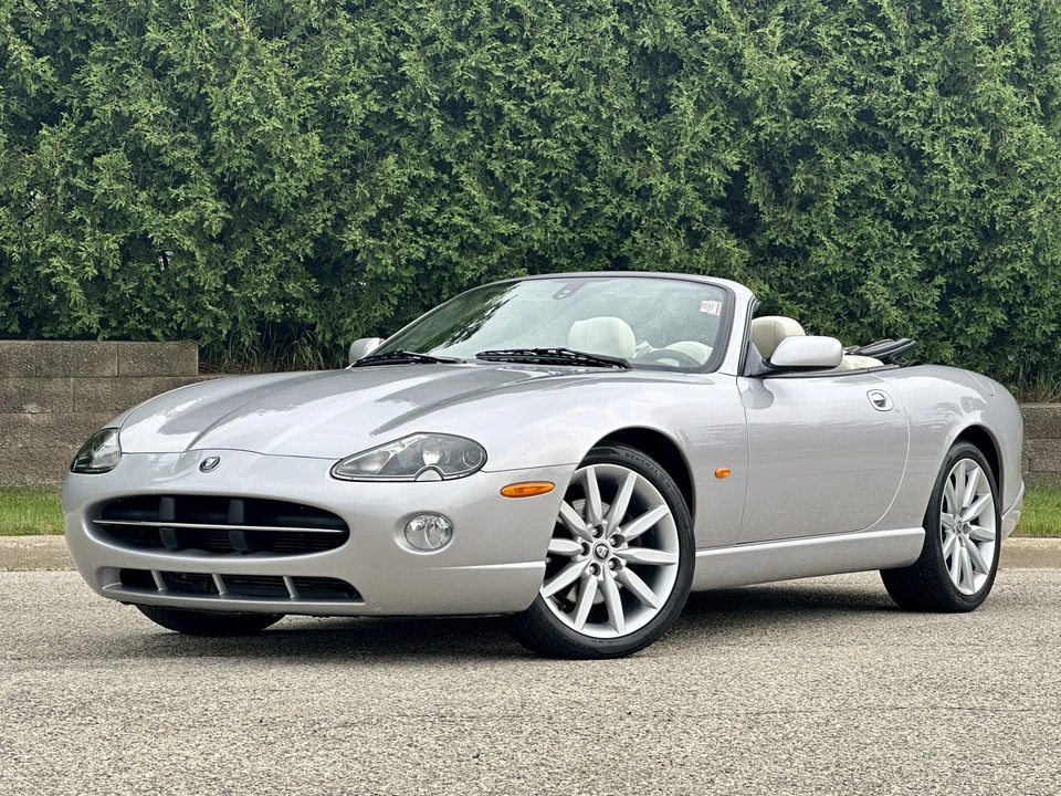 2005 Jaguar X100 XK8 - Image 10 of 31