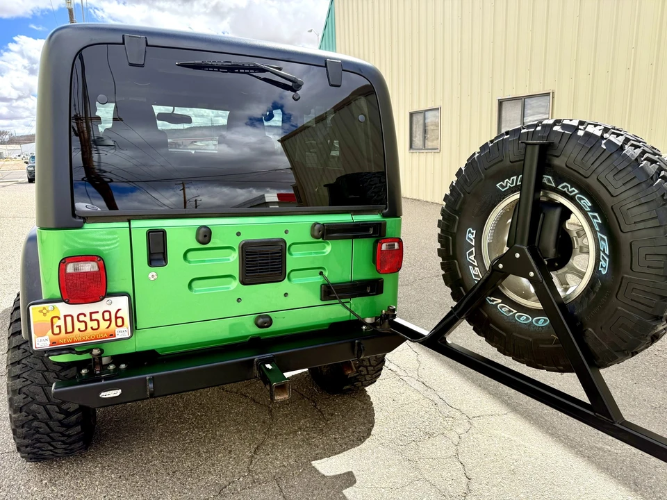 2005 Jeep TJ Wrangler - Image 18 of 31