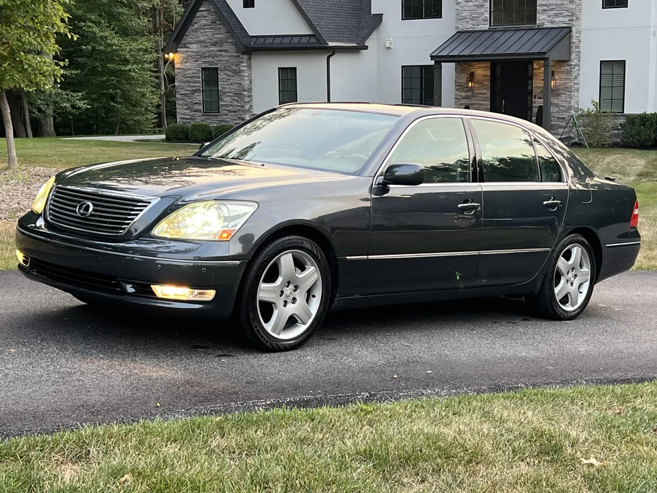 2005 Lexus LS 3rd Gen - Image 20 of 31