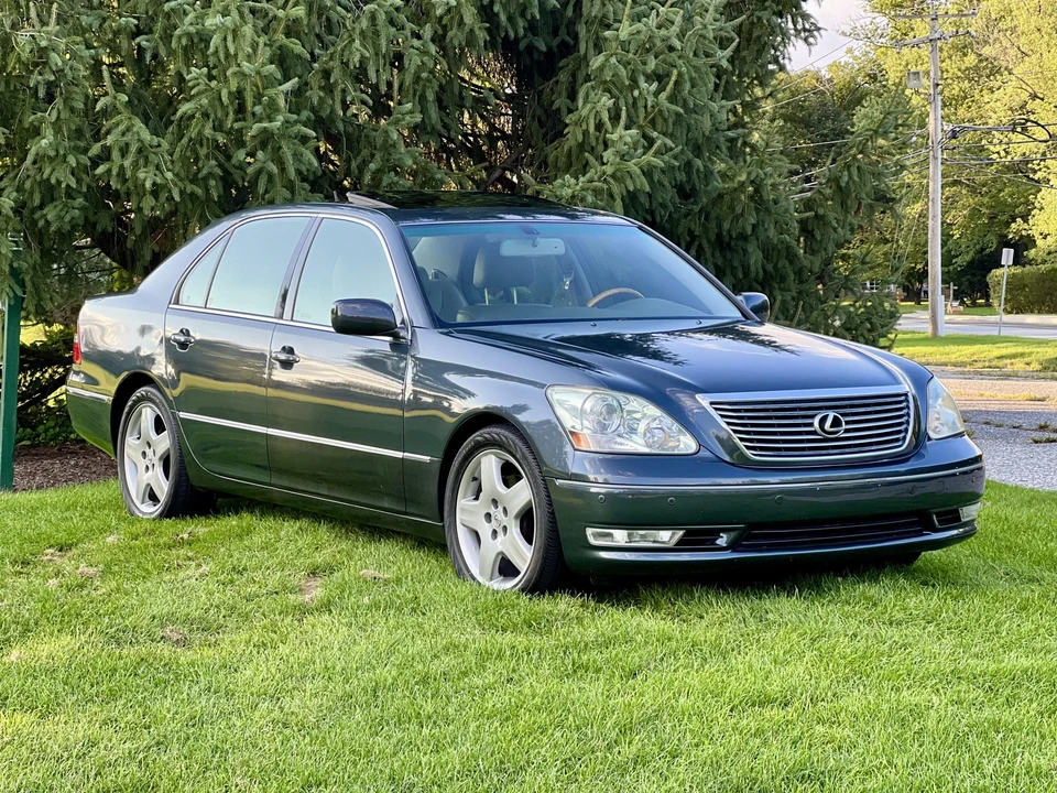 2005 Lexus LS 3rd Gen - Image 6 of 31