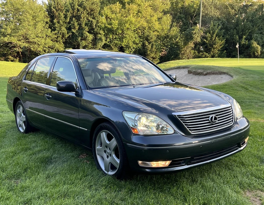 2005 Lexus LS 3rd Gen - Image 7 of 31