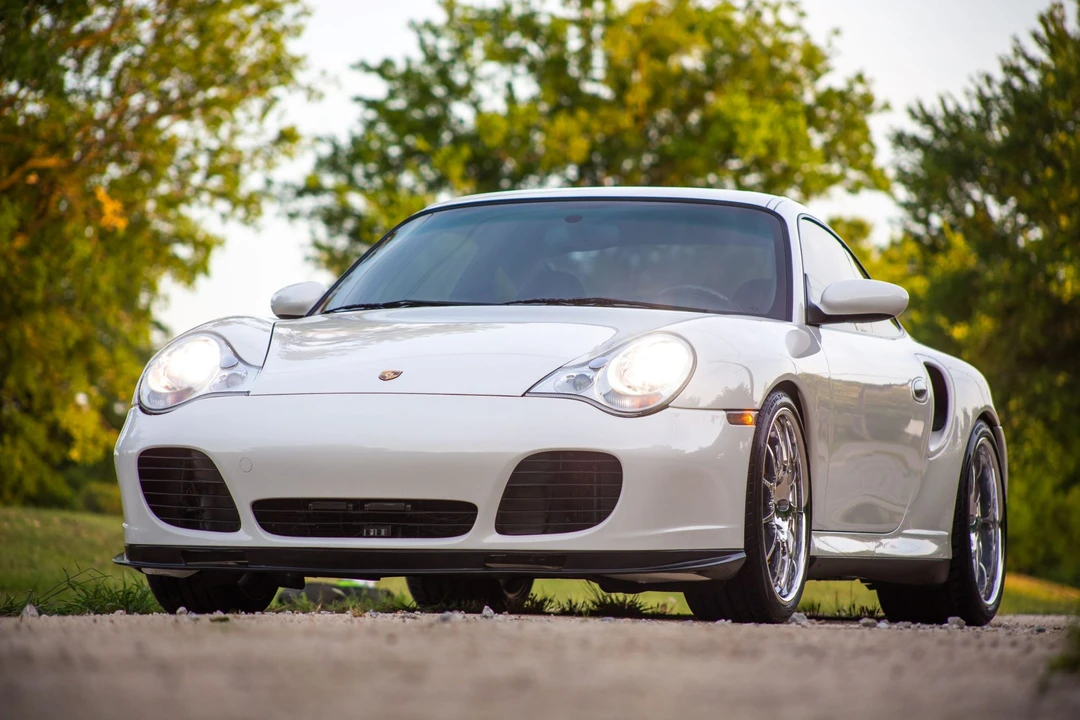 2005 Porsche 996 Turbo - Image 10 of 31