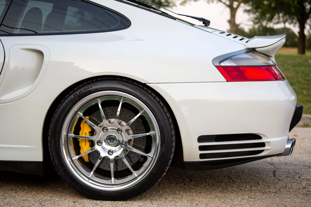 2005 Porsche 996 Turbo - Image 18 of 31