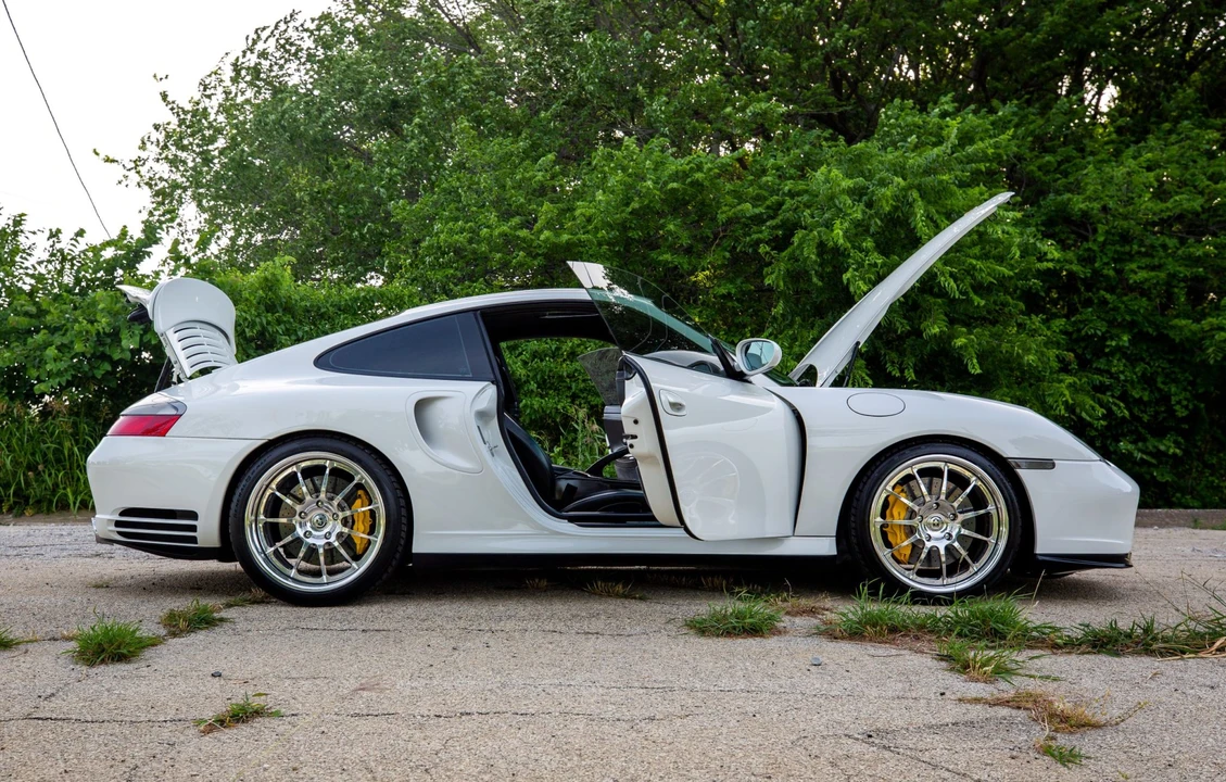 2005 Porsche 996 Turbo - Image 16 of 31
