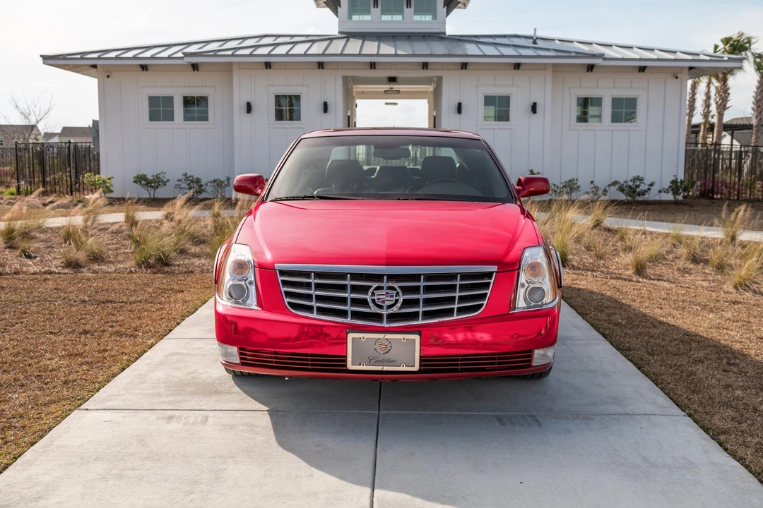2006 Cadillac DTS - Image 3 of 31