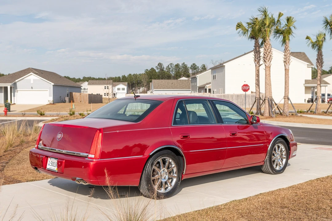 2006 Cadillac DTS - Image 7 of 31