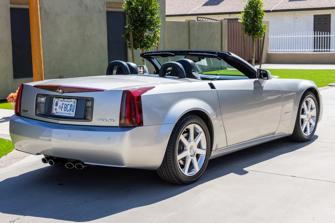 2006 Cadillac XLR - Image 5 of 31