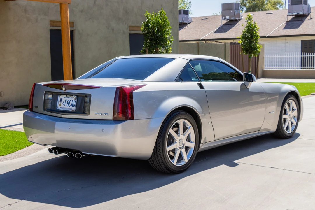 2006 Cadillac XLR - Image 15 of 31