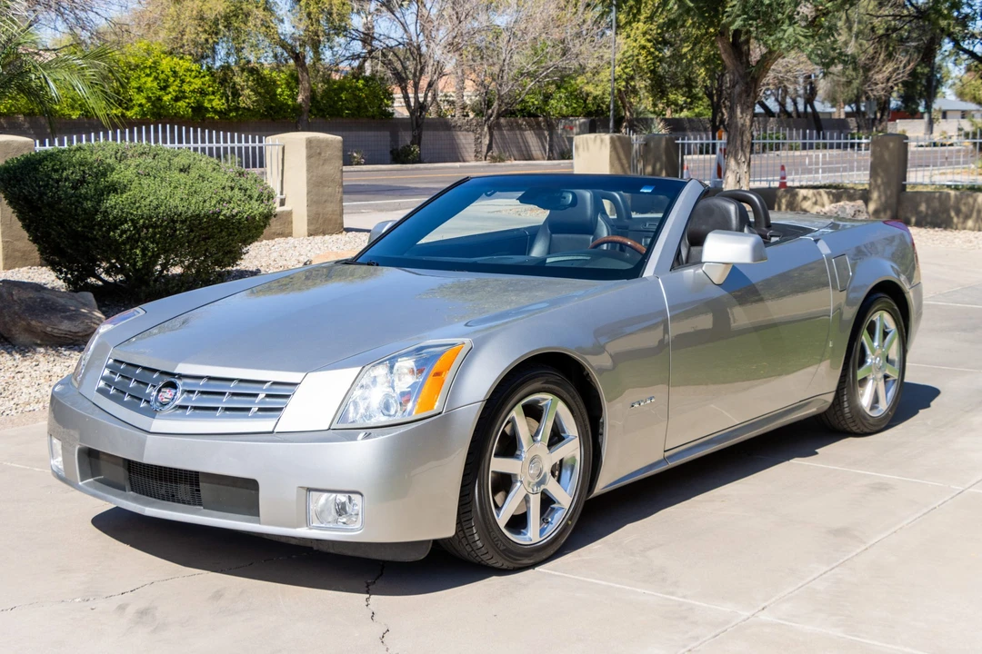 2006 Cadillac XLR - Image 9 of 31