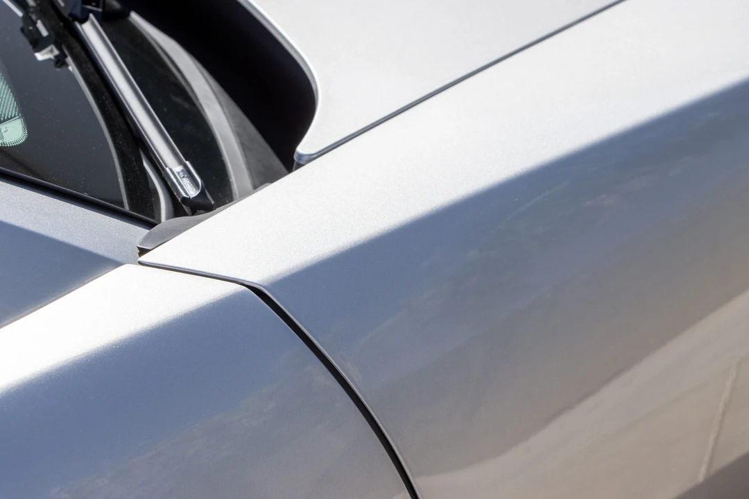 2006 Cadillac XLR - Image 29 of 31