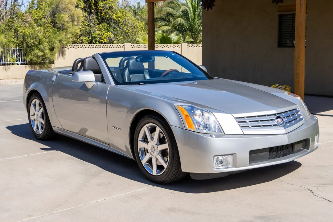 2006 Cadillac XLR - Image 2 of 31