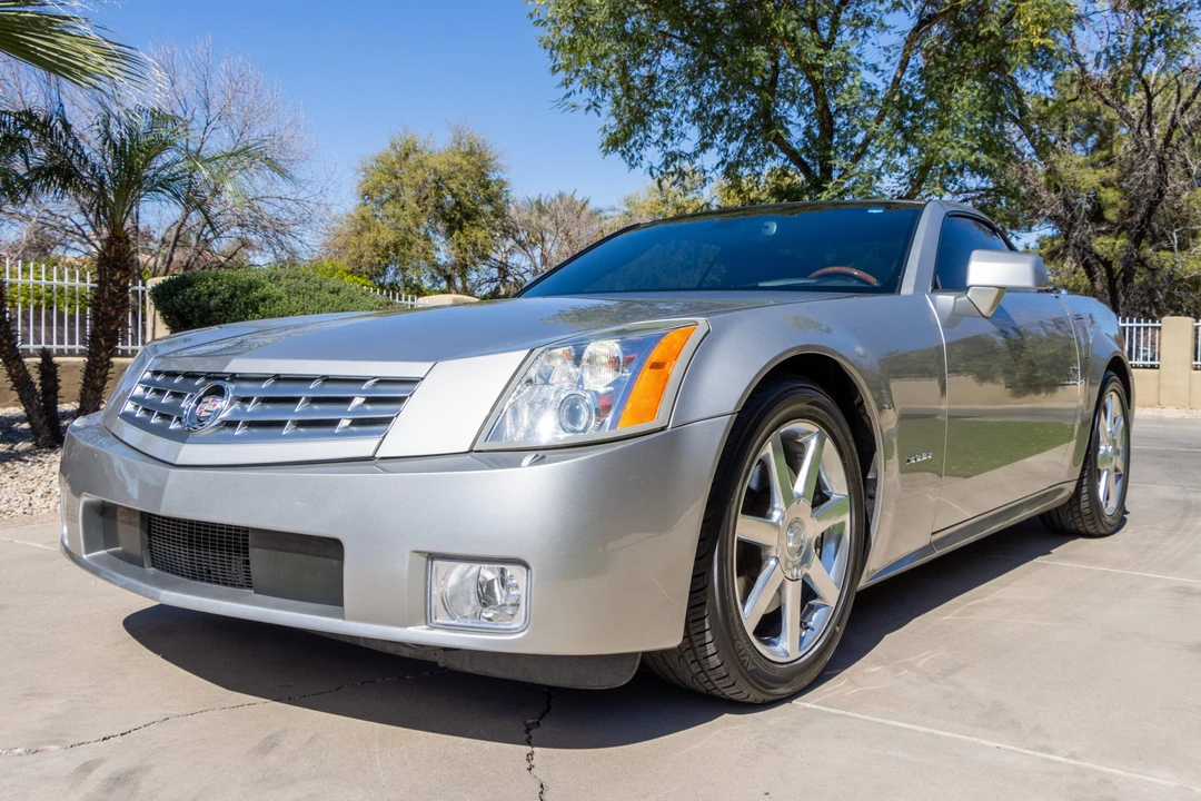 2006 Cadillac XLR - Image 23 of 31