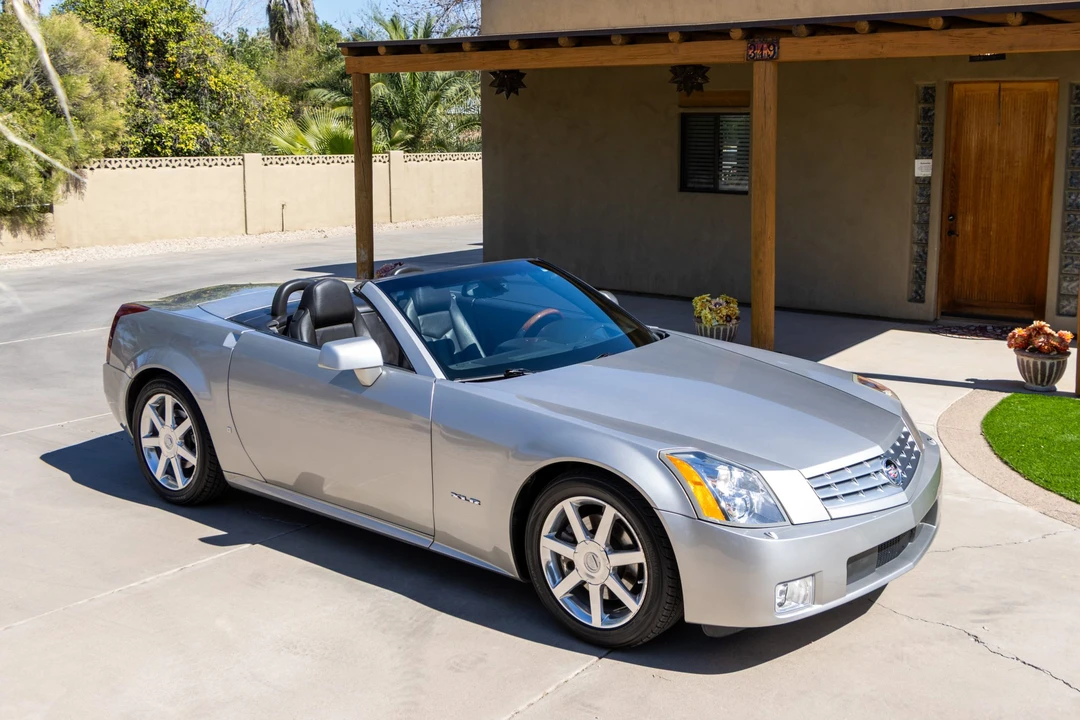2006 Cadillac XLR - Image 3 of 31