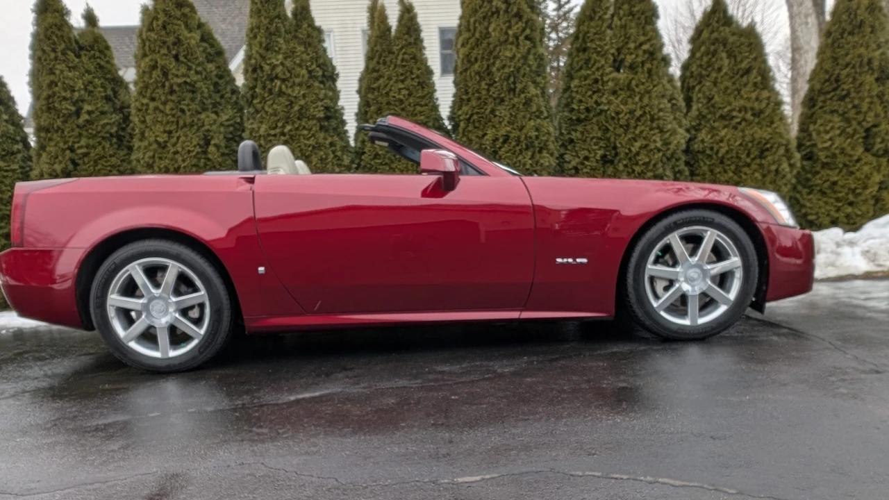 2006 Cadillac XLR - Image 6 of 31