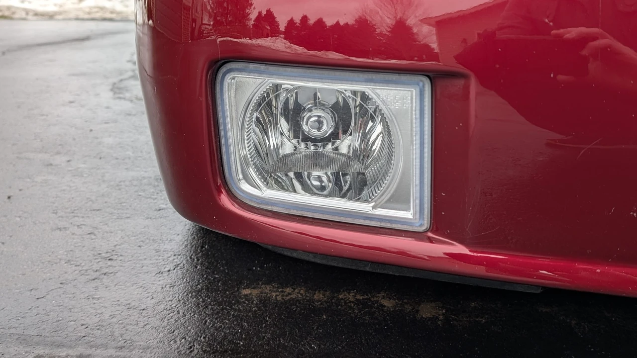 2006 Cadillac XLR - Image 28 of 31