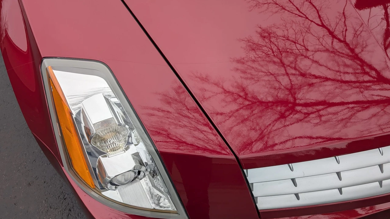2006 Cadillac XLR - Image 17 of 31