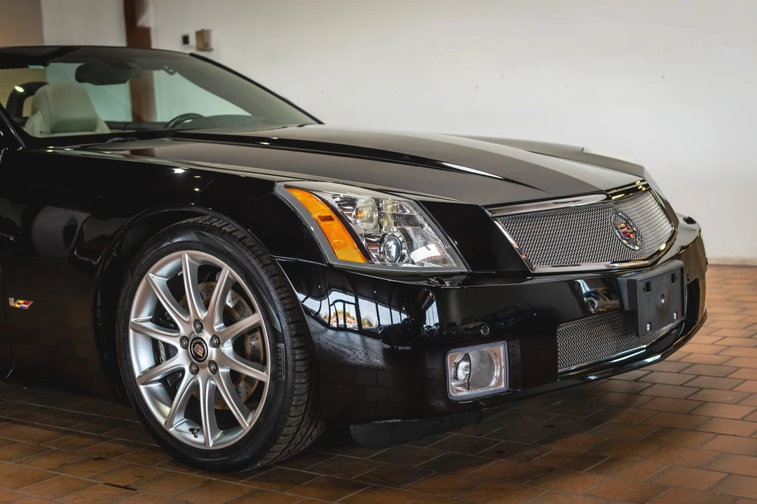 2006 Cadillac XLR-V - Image 31 of 31