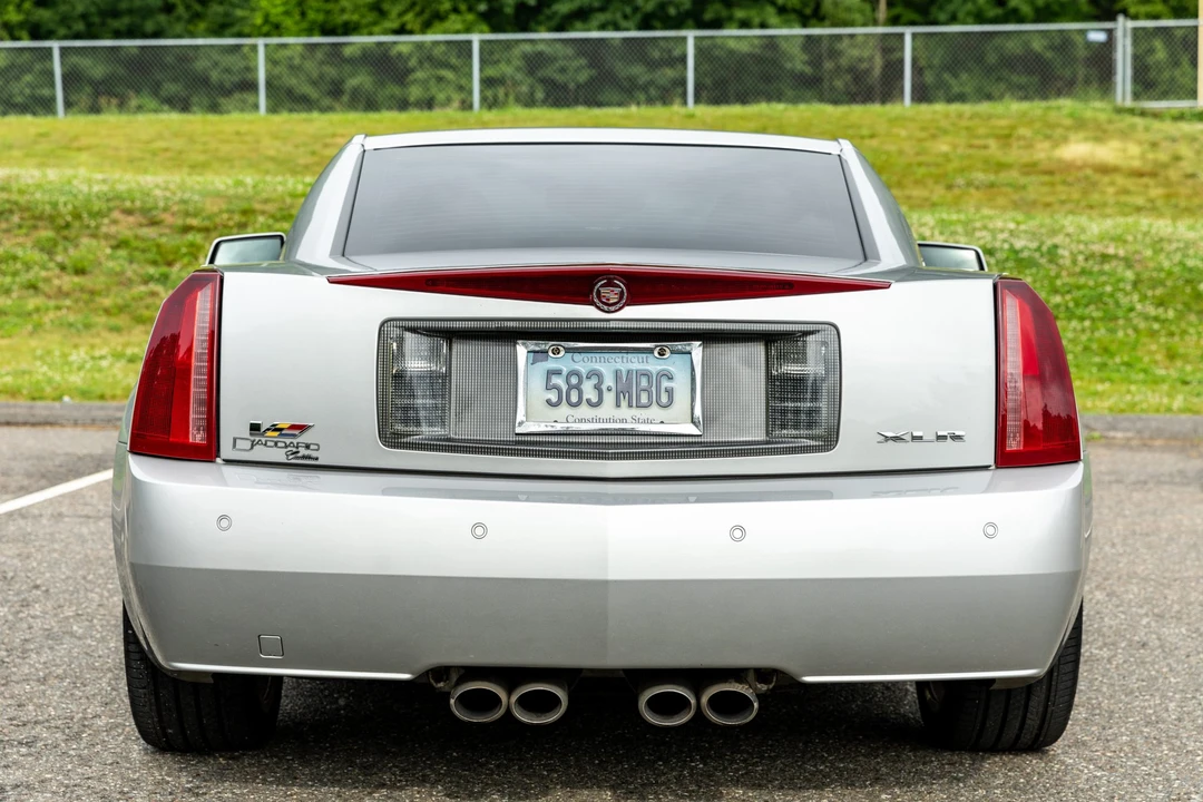2006 Cadillac XLR-V - Image 16 of 31