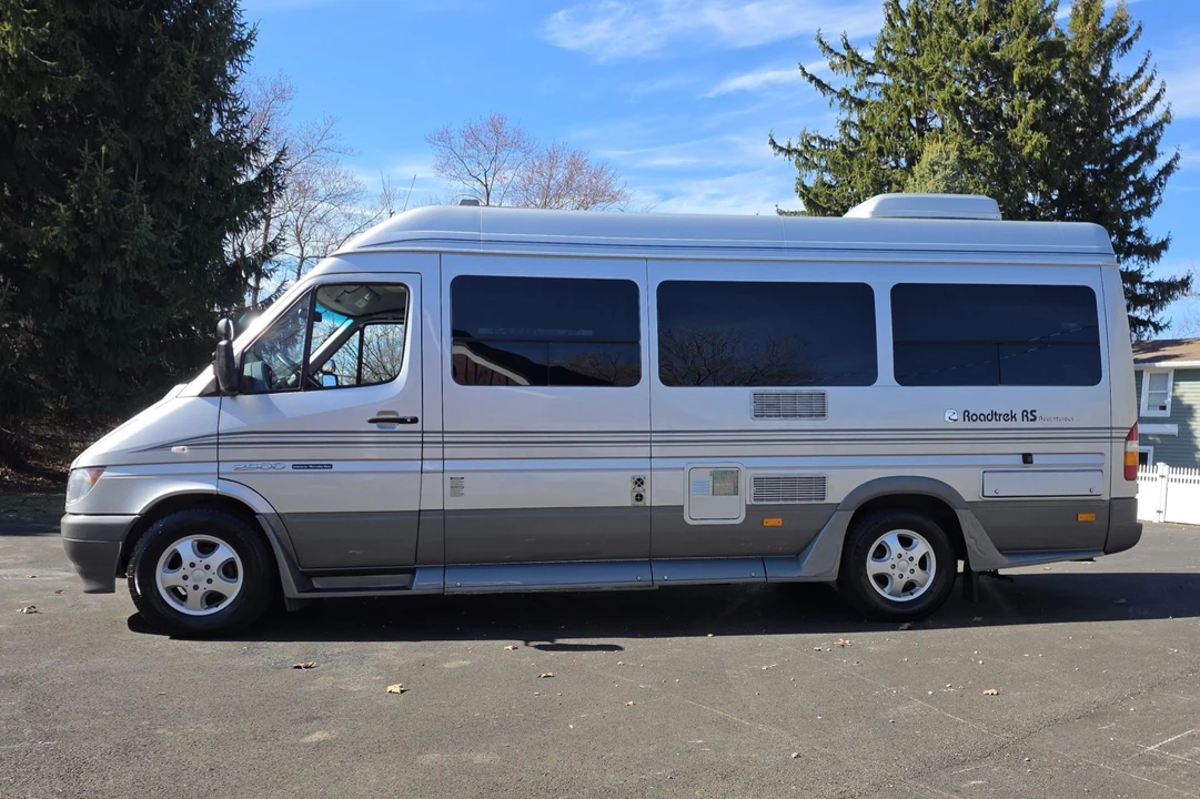 2006 Mercedes-Benz T1N Sprinter - Image 3 of 10