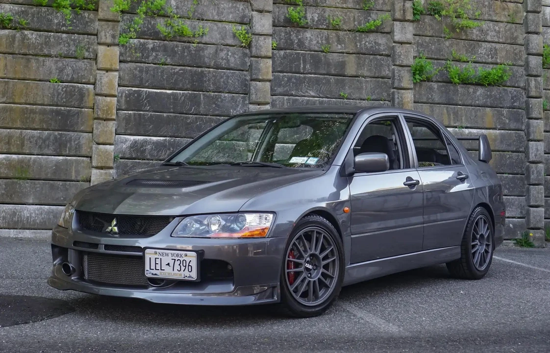 2006 Mitsubishi Lancer Evolution IX 8th Gen - Image 2 of 31