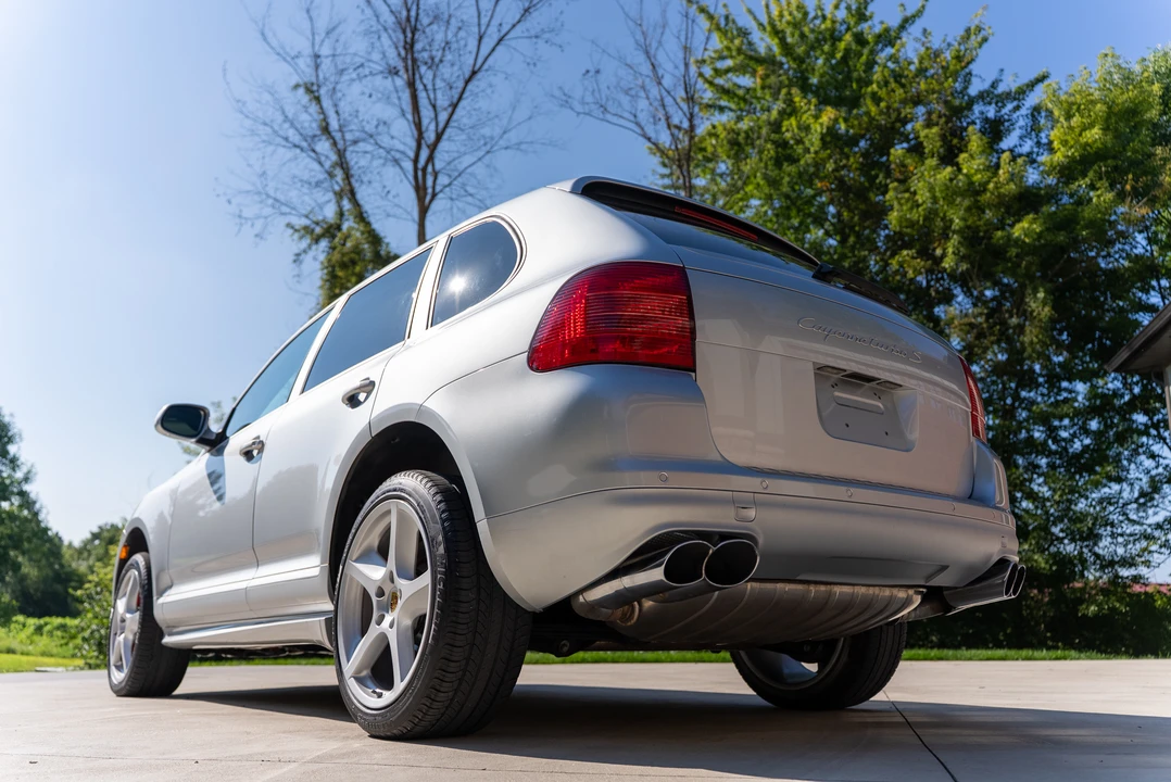 2006 Porsche 955/957 Cayenne Turbo S - Image 15 of 31
