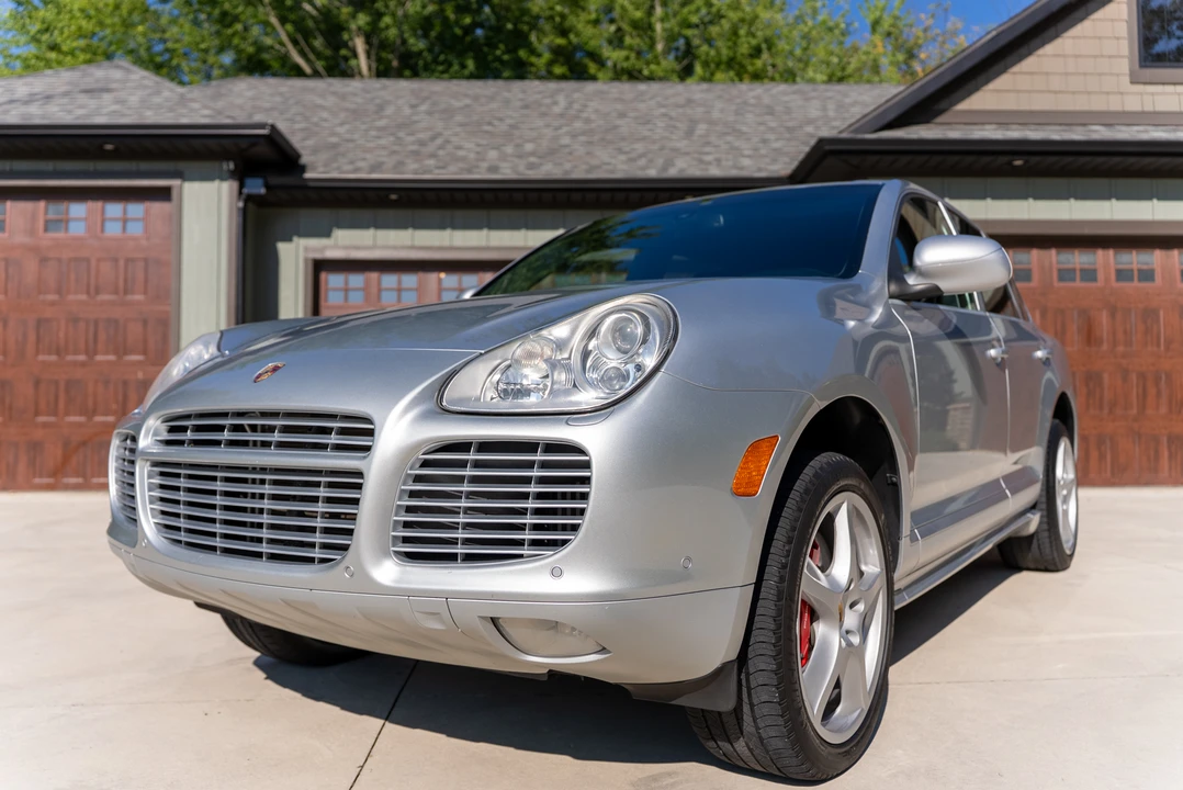 2006 Porsche 955/957 Cayenne Turbo S - Image 9 of 31