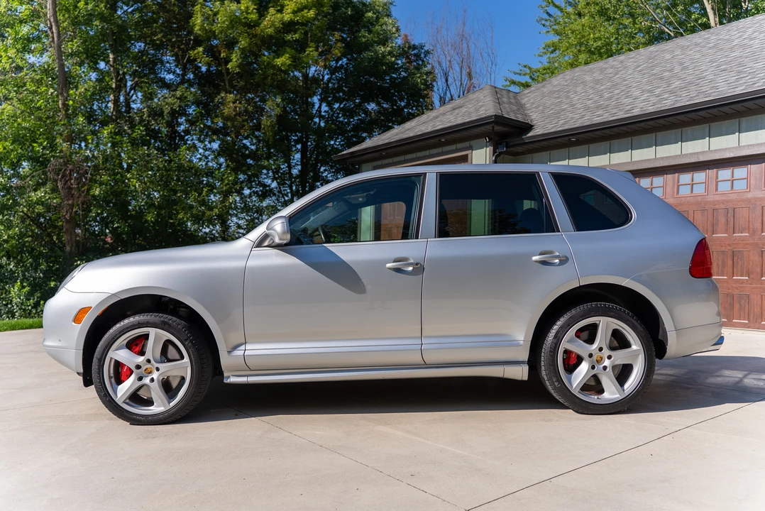 2006 Porsche 955/957 Cayenne Turbo S - Image 12 of 31