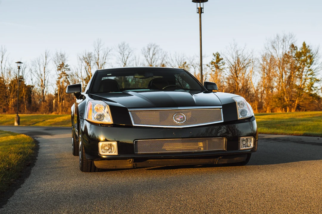 2007 Cadillac XLR-V - Image 9 of 31