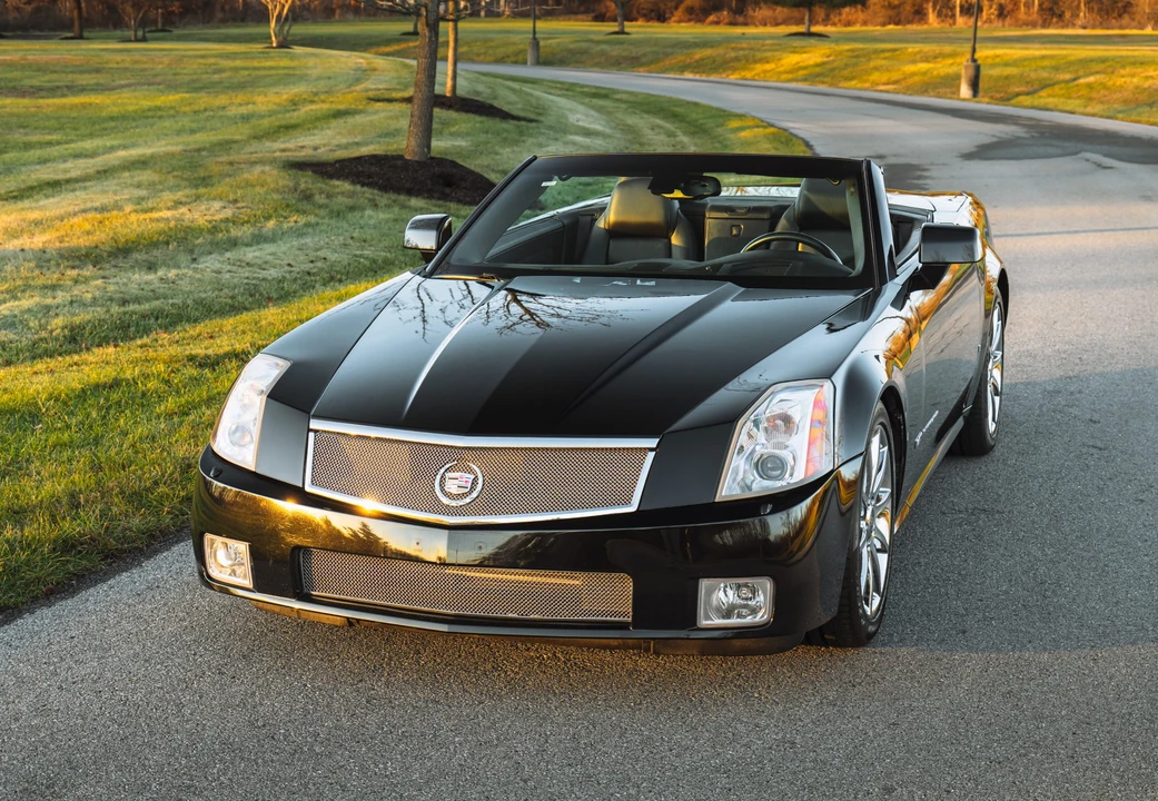 2007 Cadillac XLR-V - Image 6 of 31