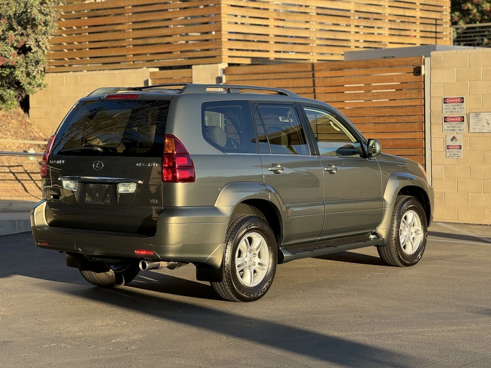 2007 Lexus GX 1st Gen - Image 13 of 31