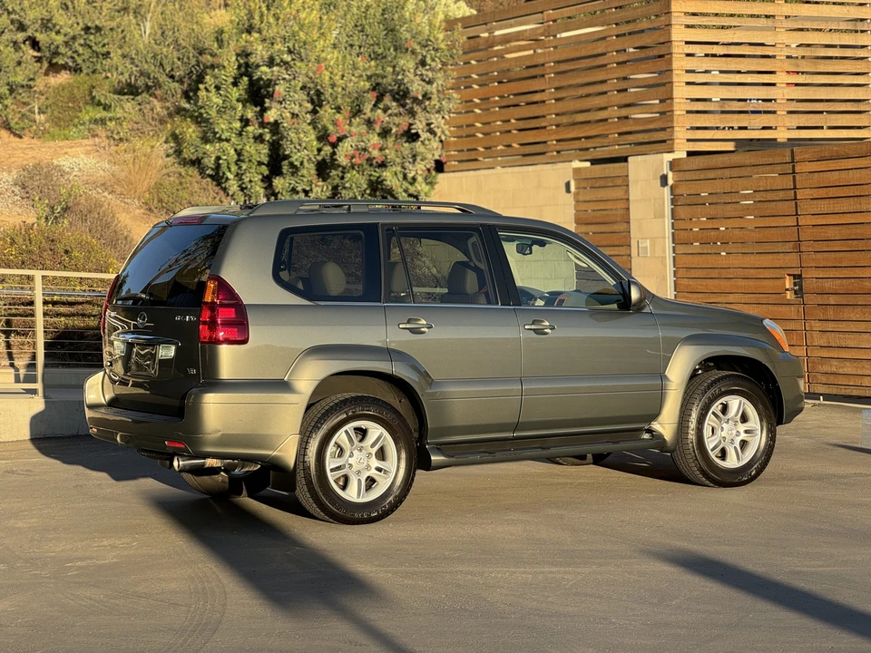 2007 Lexus GX 1st Gen - Image 12 of 31