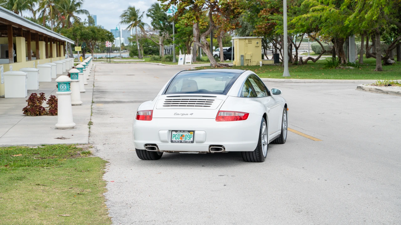 2007 Porsche 997 Carrera - Image 29 of 31