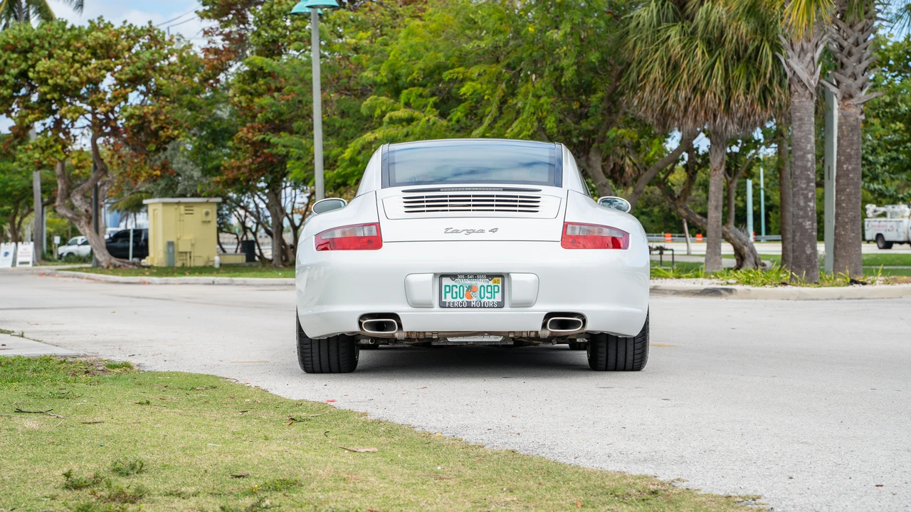 2007 Porsche 997 Carrera - Image 27 of 31