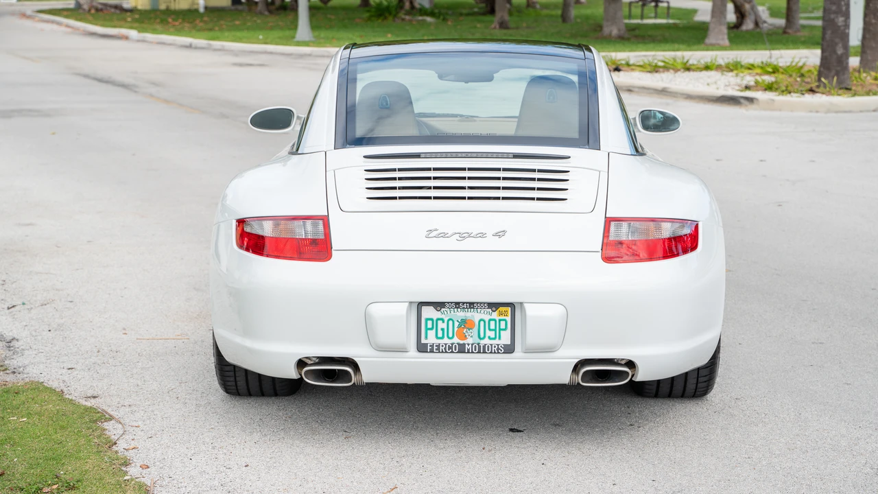 2007 Porsche 997 Carrera - Image 28 of 31