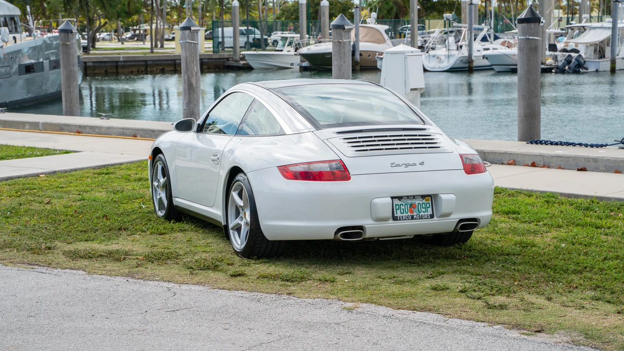 2007 Porsche 997 Carrera - Image 25 of 31