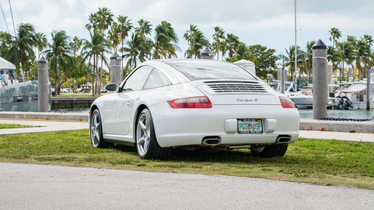 2007 Porsche 997 Carrera - Image 24 of 31