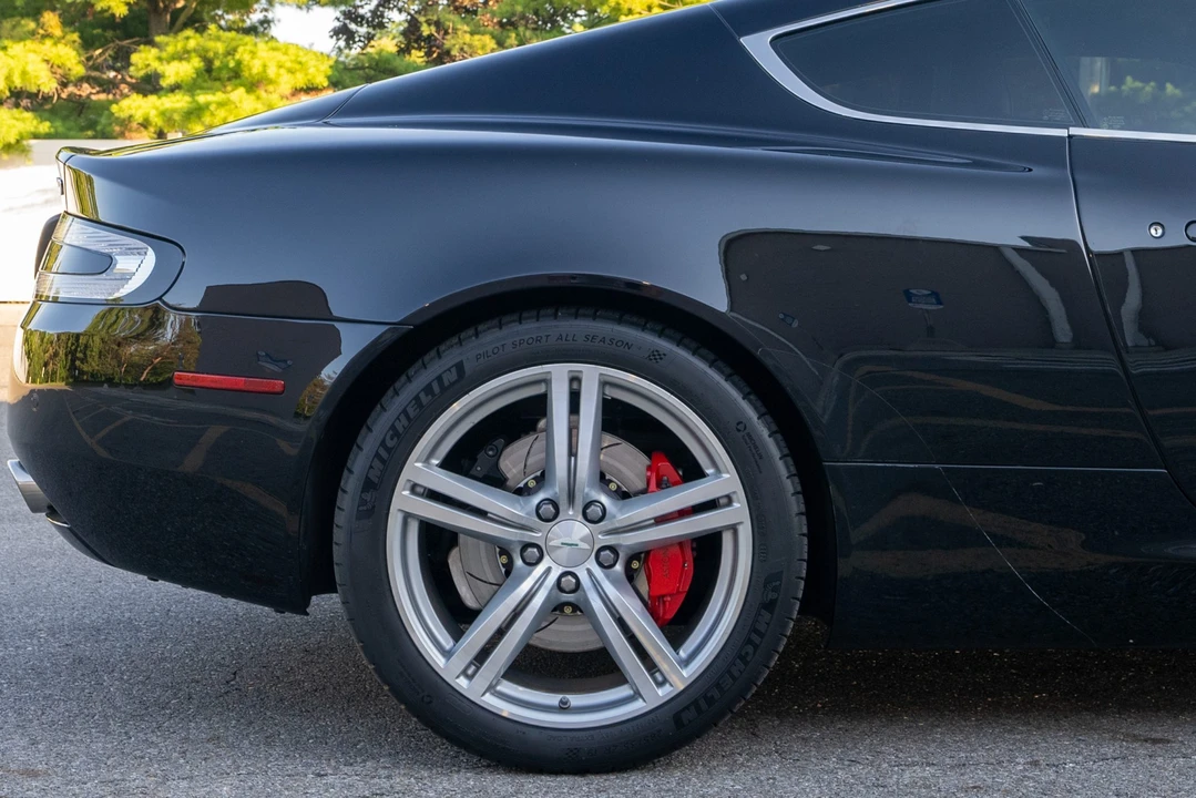 2008 Aston Martin DB9 - Image 19 of 31