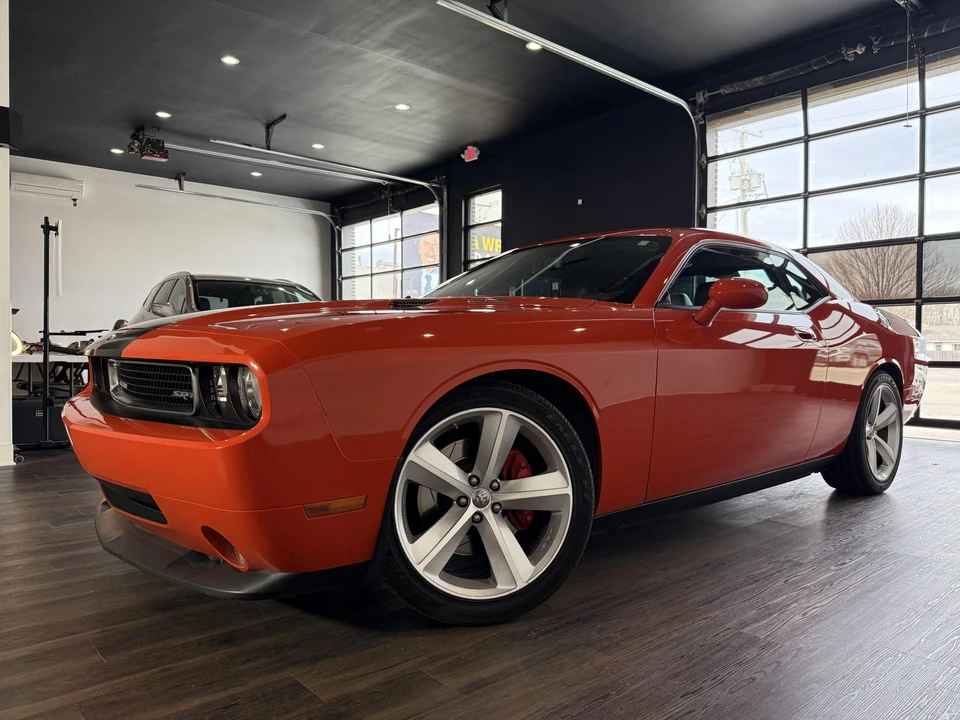 2008 Dodge Challenger SRT8 & 392 3rd Gen - Image 2 of 31
