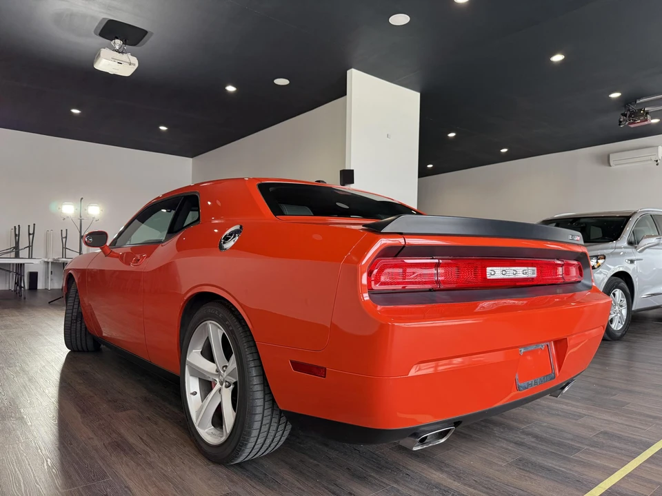 2008 Dodge Challenger SRT8 & 392 3rd Gen - Image 16 of 31