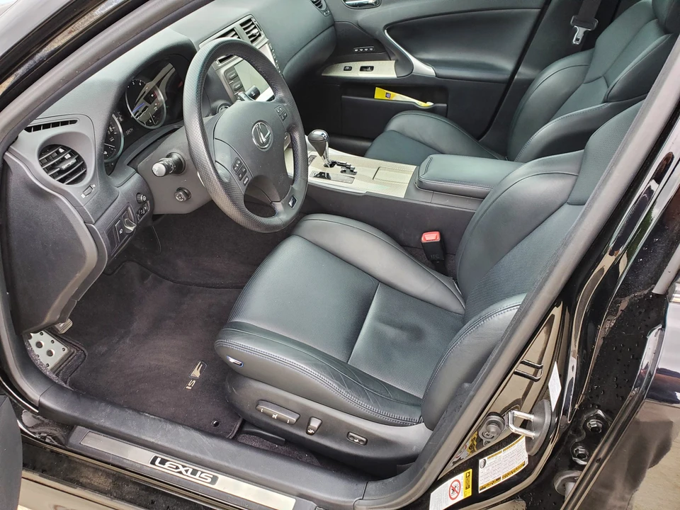 2008 Lexus IS F 2nd Gen - Image 30 of 31