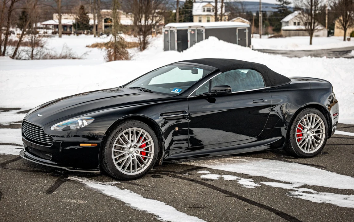 2009 Aston Martin V8 Vantage (2006-2017) - Image 22 of 31