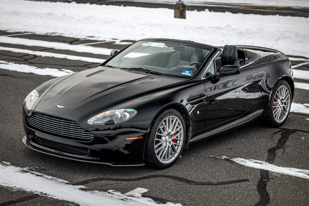 2009 Aston Martin V8 Vantage (2006-2017) - Image 2 of 31