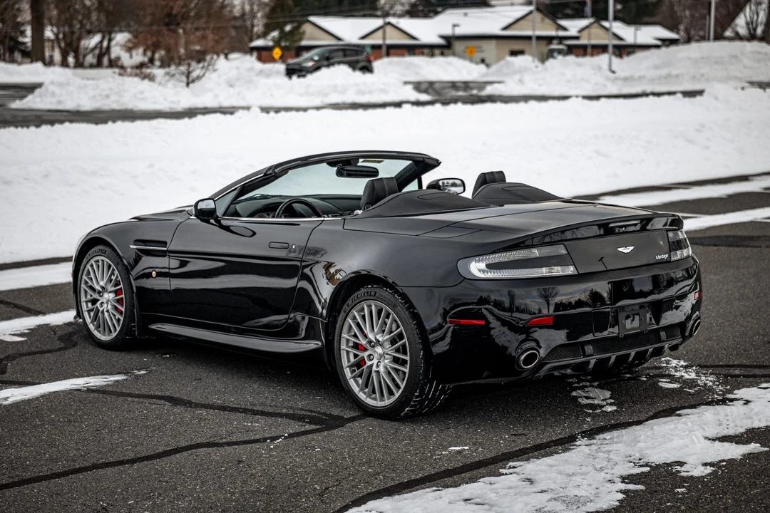 2009 Aston Martin V8 Vantage (2006-2017) - Image 17 of 31