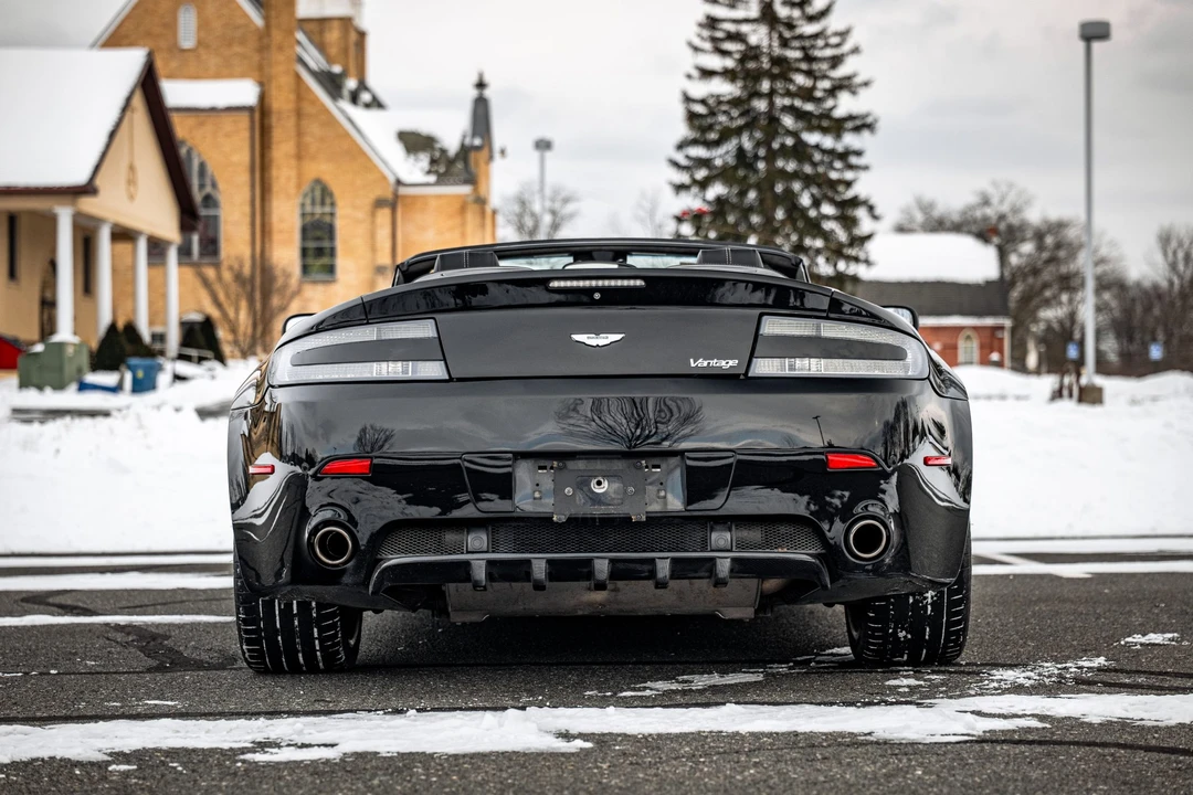 2009 Aston Martin V8 Vantage (2006-2017) - Image 14 of 31