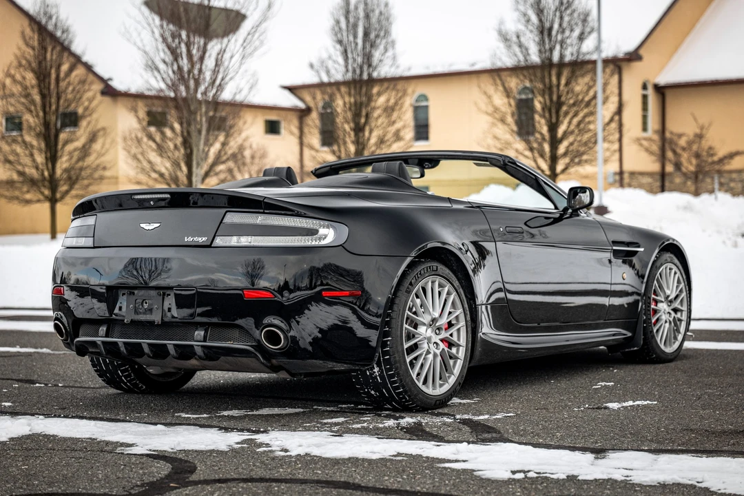 2009 Aston Martin V8 Vantage (2006-2017) - Image 12 of 31