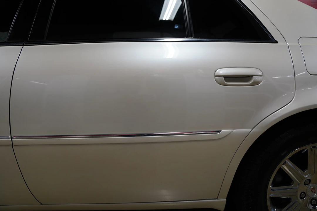 2009 Cadillac DTS - Image 26 of 31
