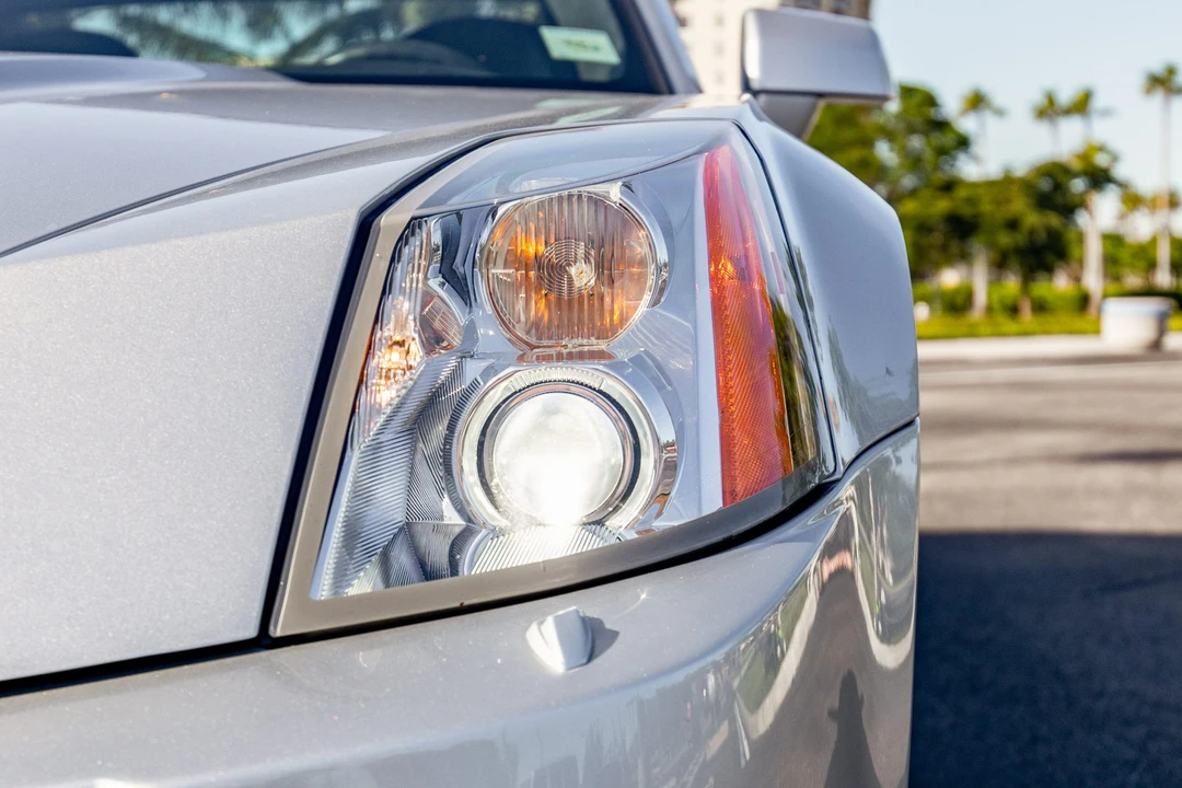 2009 Cadillac XLR-V - Image 20 of 31