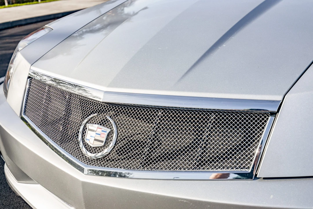 2009 Cadillac XLR-V - Image 24 of 31