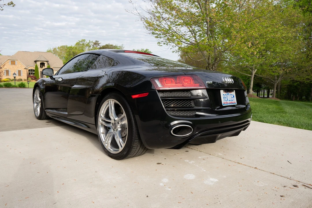 2010 Audi 42 R8 - Image 7 of 31