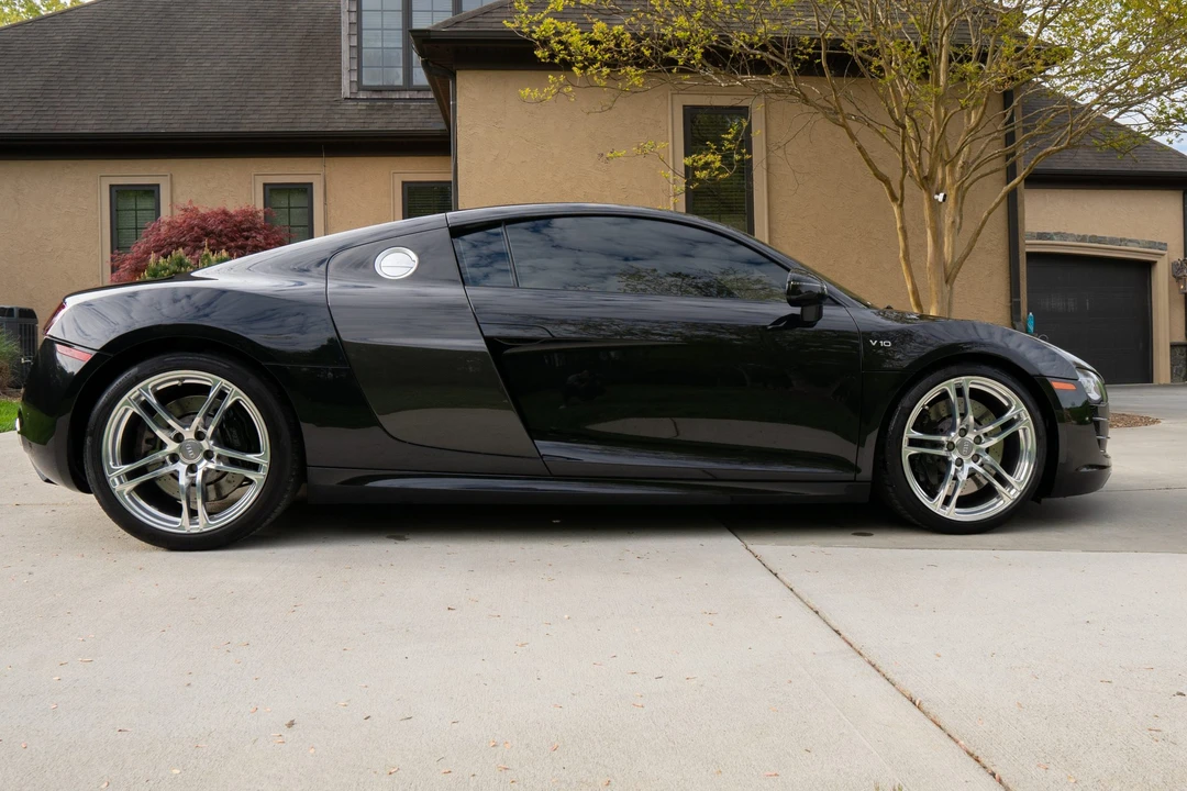 2010 Audi 42 R8 - Image 12 of 31